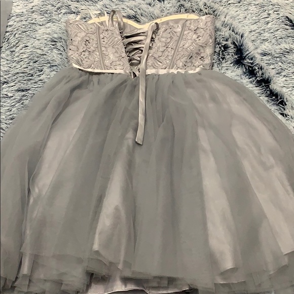 Gray dress - Picture 2 of 2